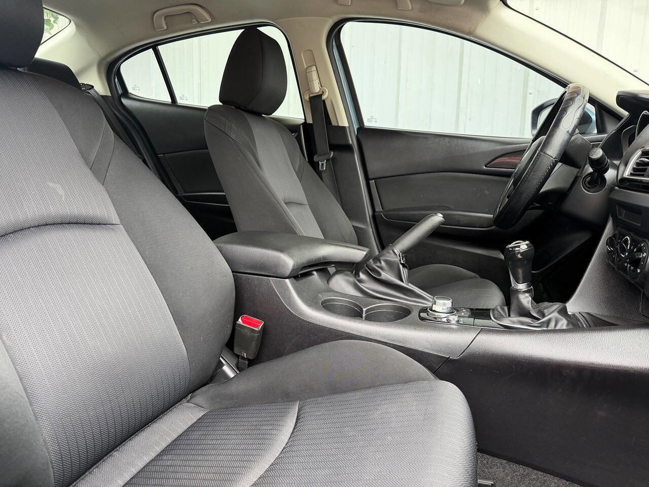 Used 2015 MAZDA MAZDA3 i Sport FWD image 15