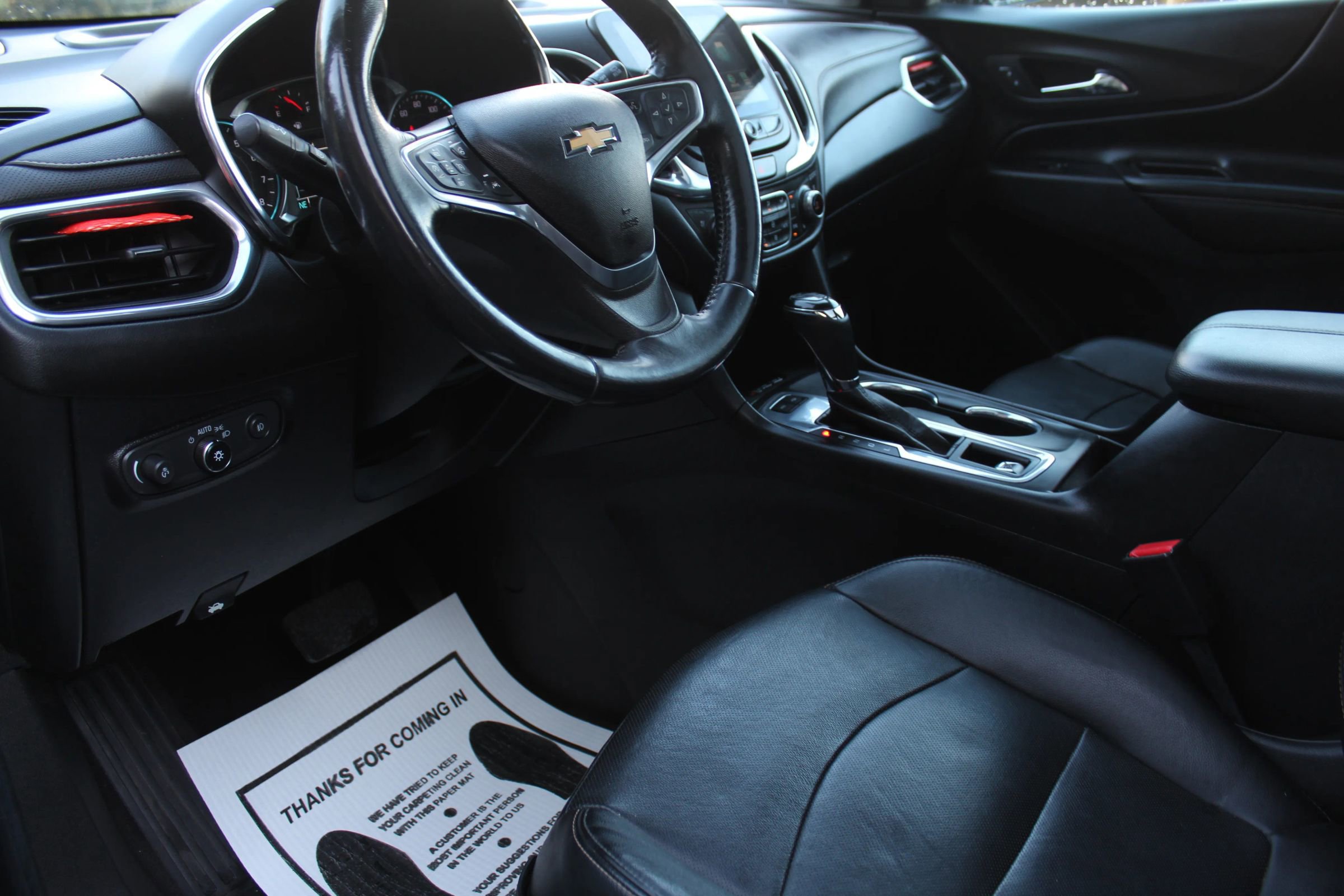 Used 2018 Chevrolet Equinox Premier image 11