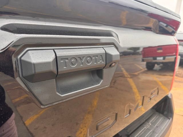 Used 2025 Toyota Tacoma SR image 12