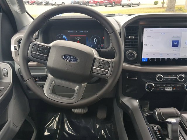 New 2025 Ford F150 Lightning XLT image 5
