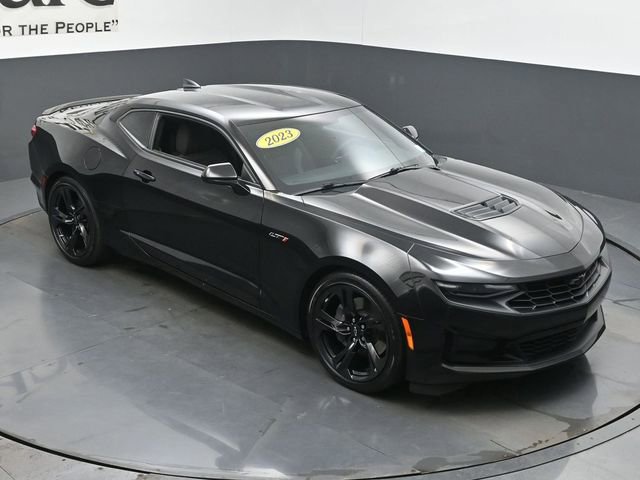 Used 2023 Chevrolet Camaro LT w/ Technology Package RWD image 41