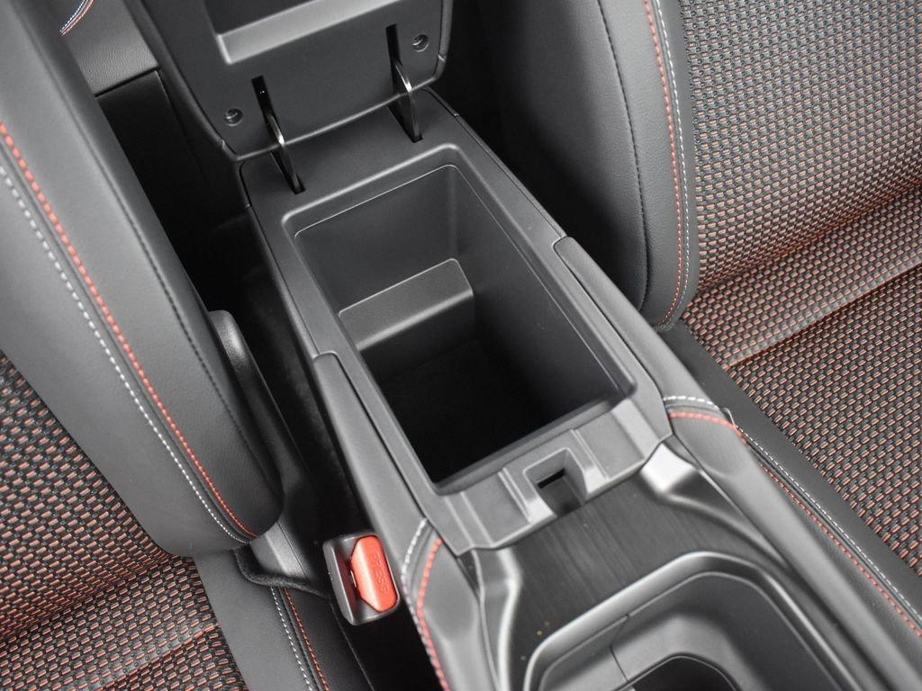 New 2026 Nissan Kicks SR w/ Cold Weather Package image 24