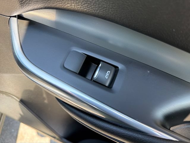 Used 2020 Cadillac XT4 Premium Luxury FWD image 23