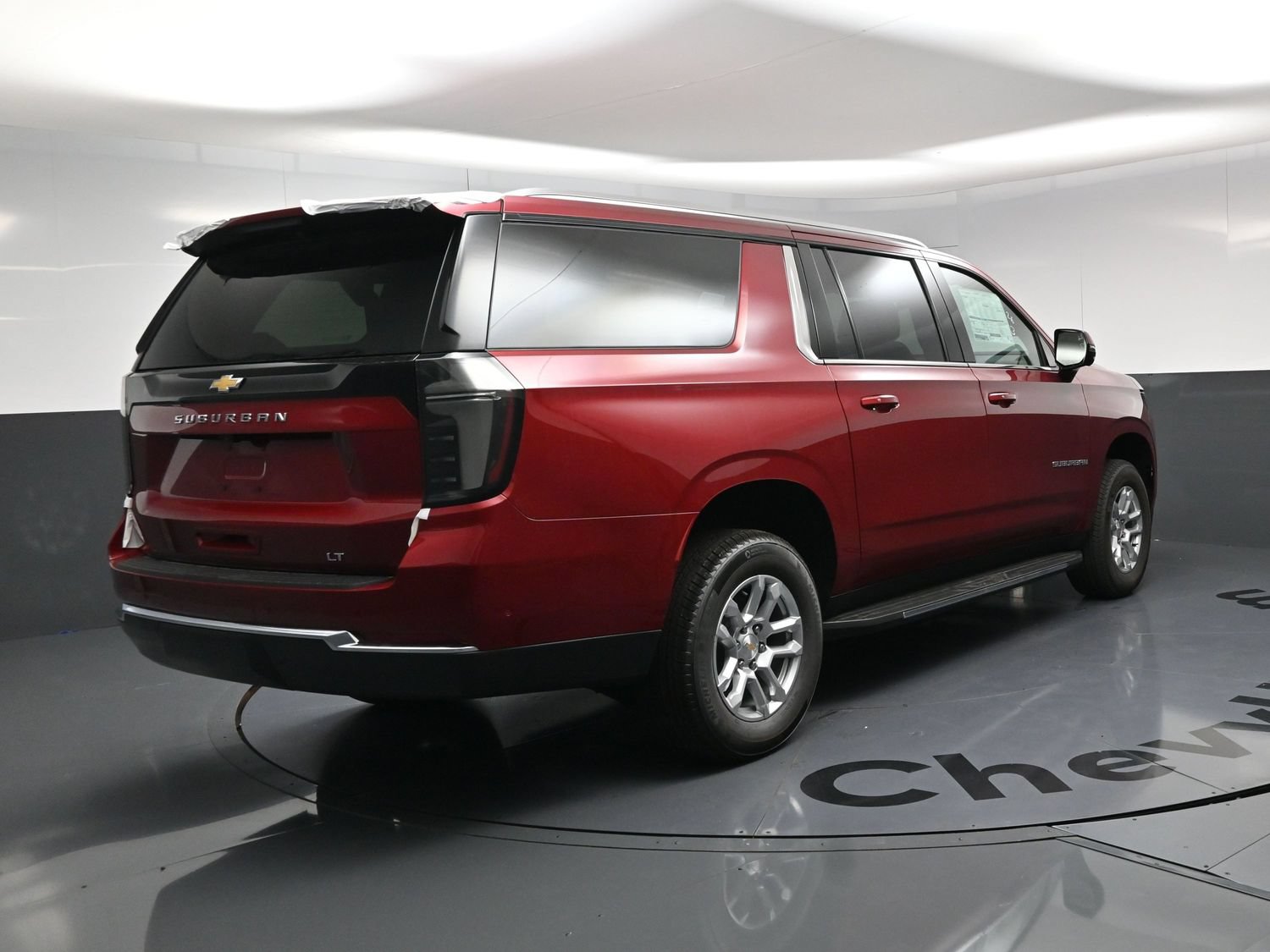New 2026 Chevrolet Suburban LT w/ Comfort Package AWD/4WD image 9
