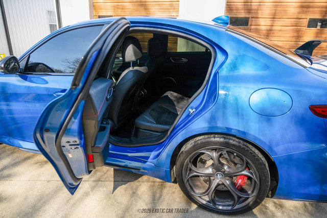 Used 2020 Alfa Romeo Giulia Quadrifoglio w/ Nero Edizione image 59