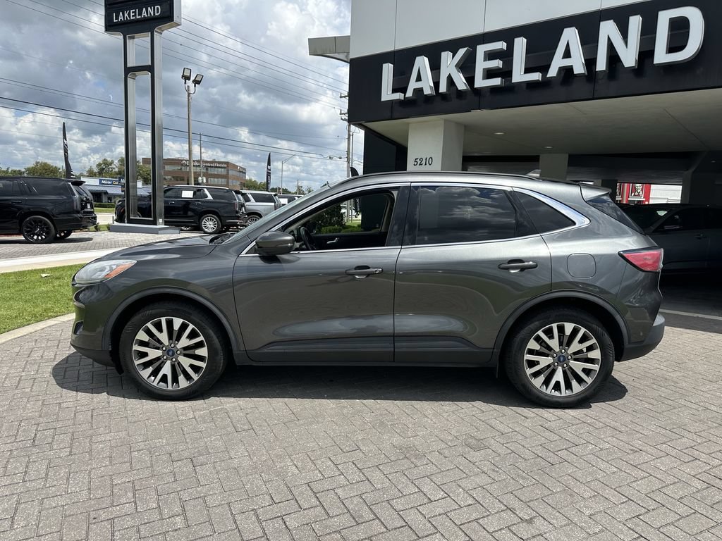 Used 2020 Ford Escape Titanium AWD/4WD image 4