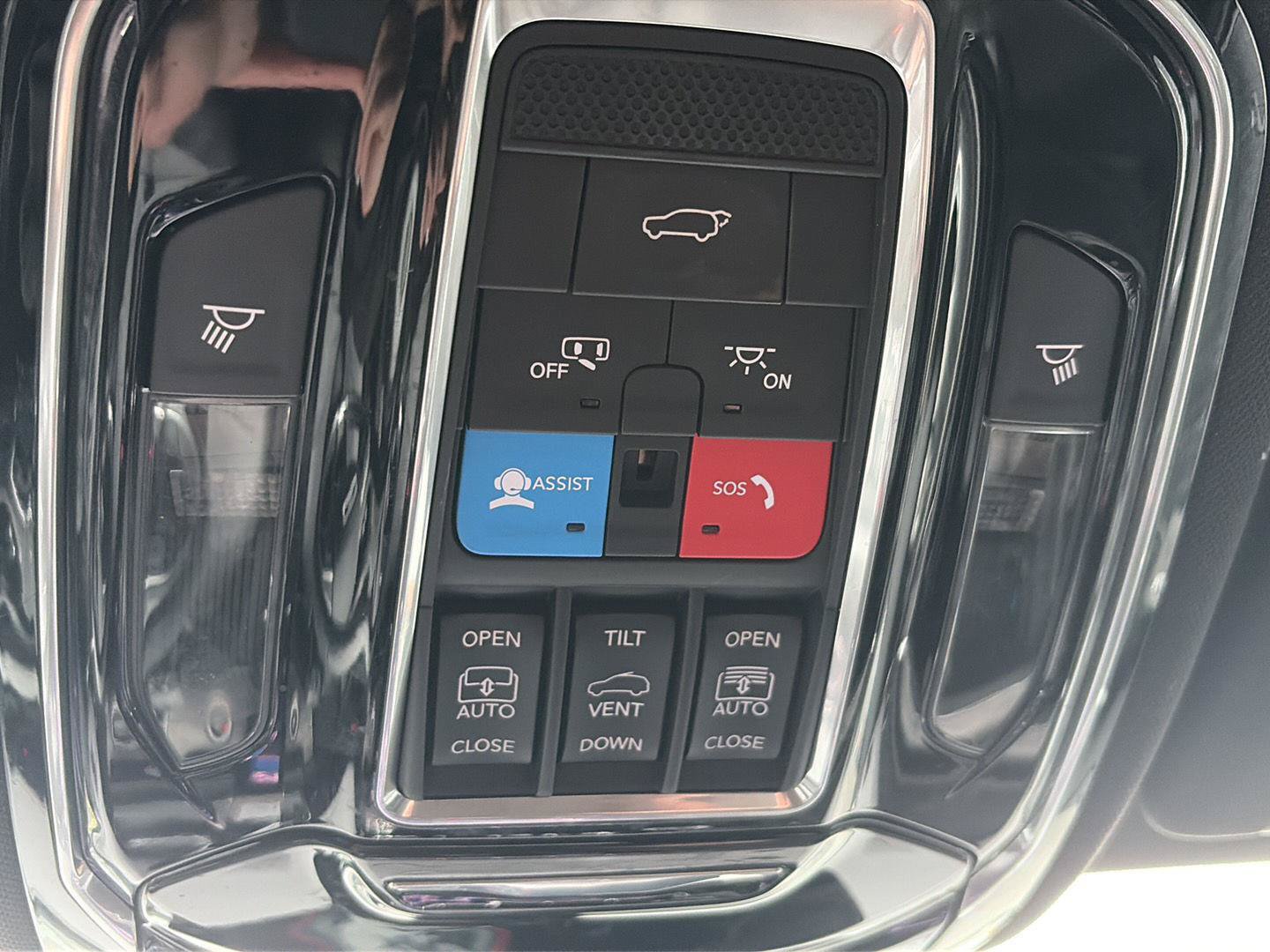 Used 2021 Jeep Grand Cherokee L Overland w/ Luxury Tech Group IV AWD/4WD image 21