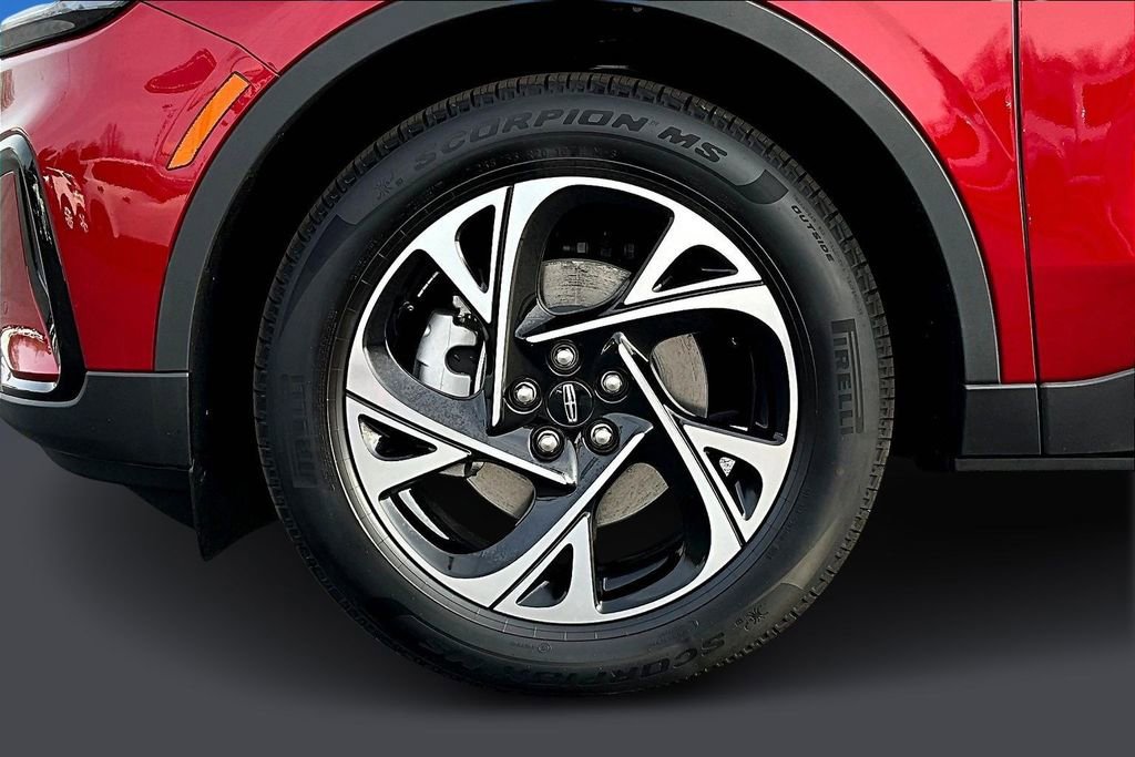 New 2026 Lincoln Nautilus Premier w/ Jet Appearance Package image 13