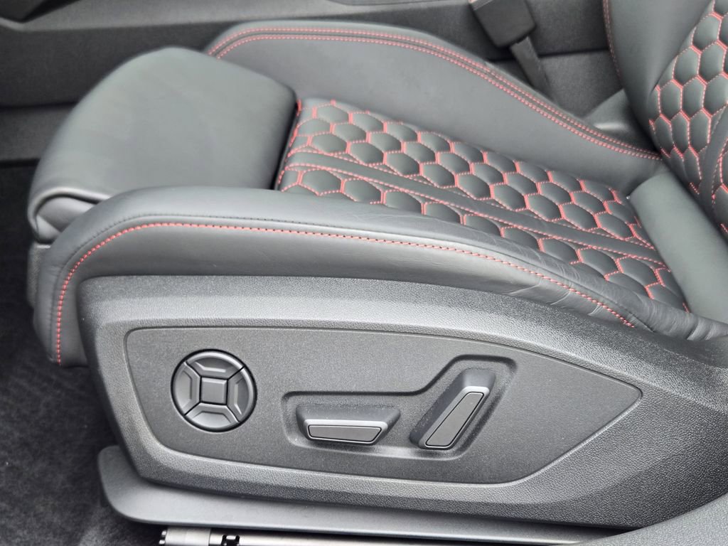 Used 2023 Audi RS 3 w/ RS Technology Package image 31