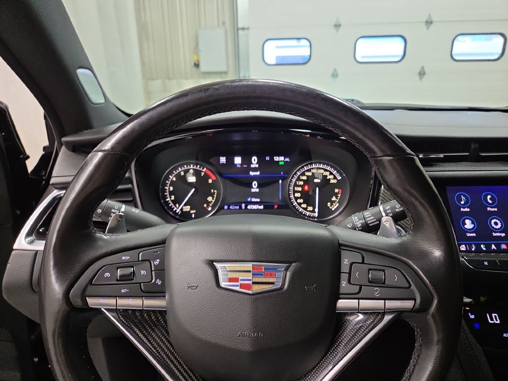 Used 2022 Cadillac XT6 Sport w/ Technology Package AWD/4WD image 24