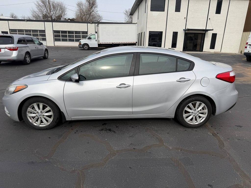 Used 2016 Kia Forte LX w/ LX Popular Plus Package FWD image 2