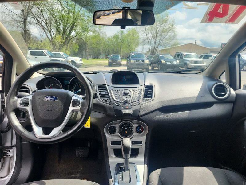 Used 2014 Ford Fiesta SE FWD image 10