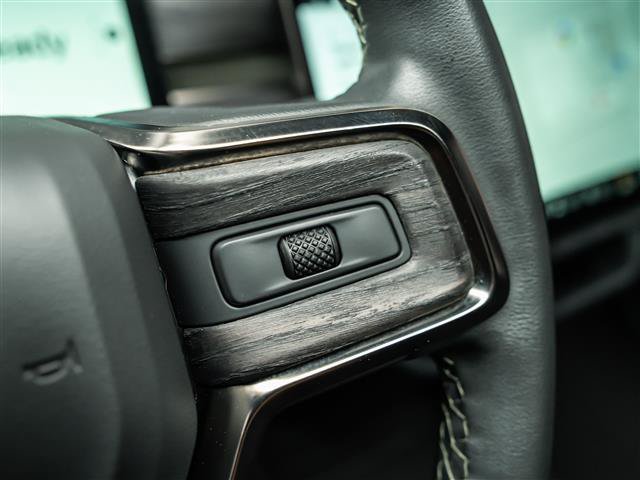 Used 2023 Rivian R1S Adventure AWD/4WD image 24