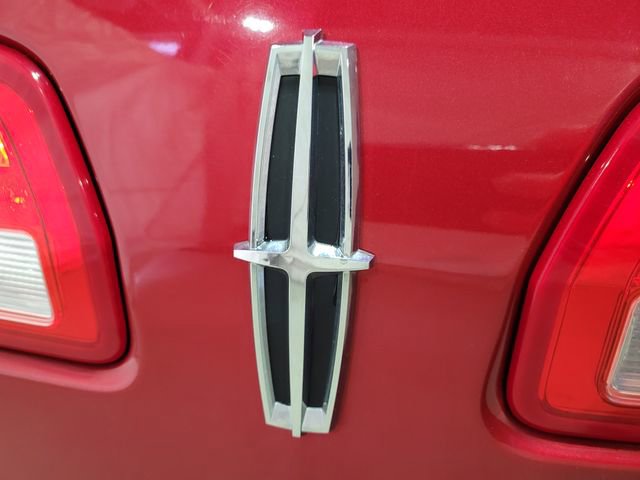 Used 2012 Lincoln MKZ image 60