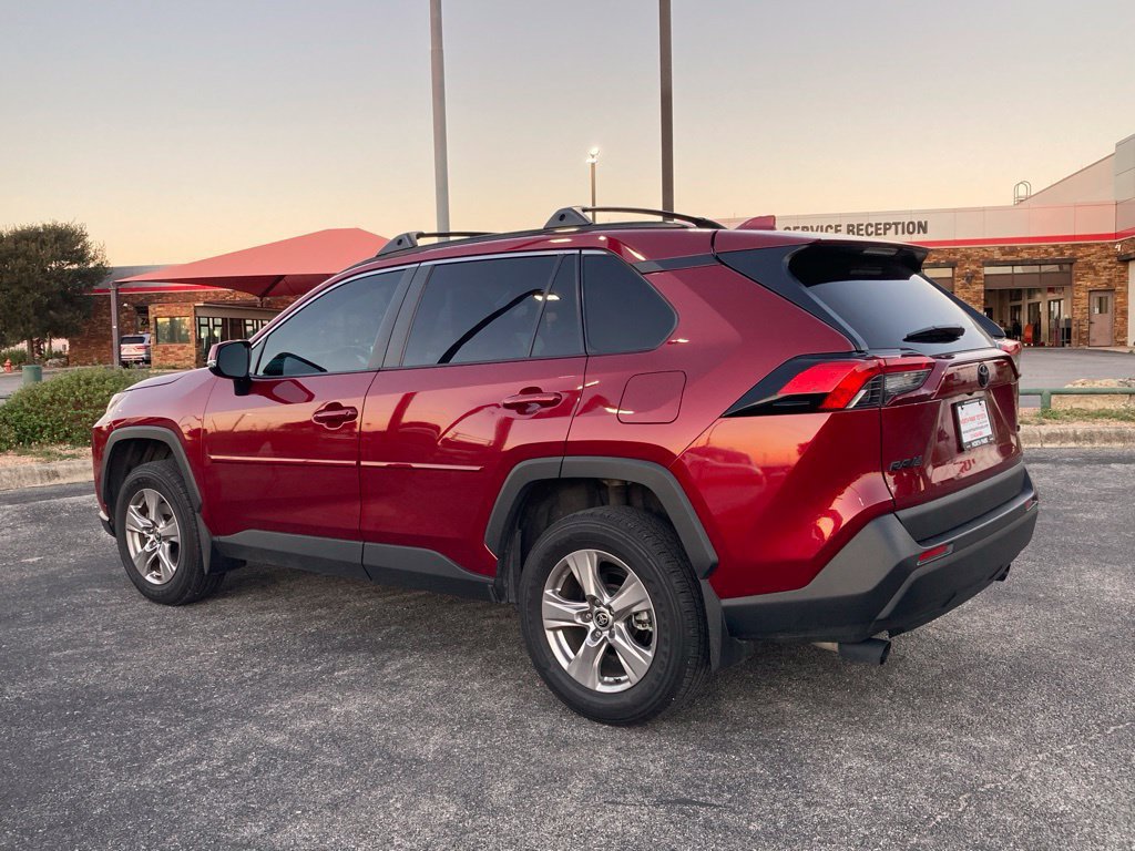 Certified 2025 Toyota RAV4 XLE w/ Convenience Package FWD image 5