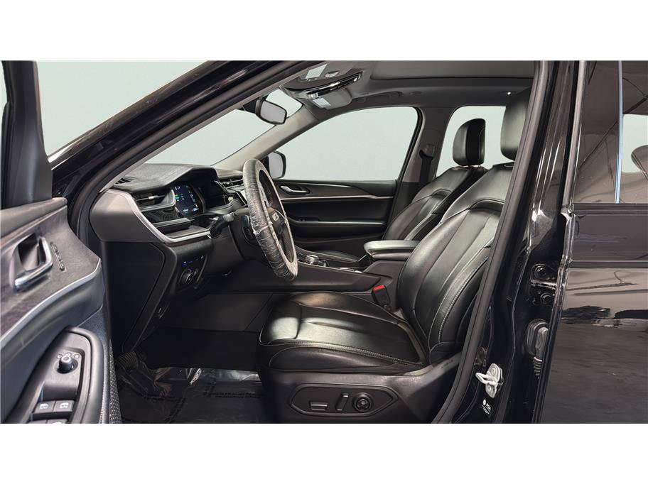 Used 2024 Jeep Grand Cherokee Limited 4xe AWD/4WD image 16