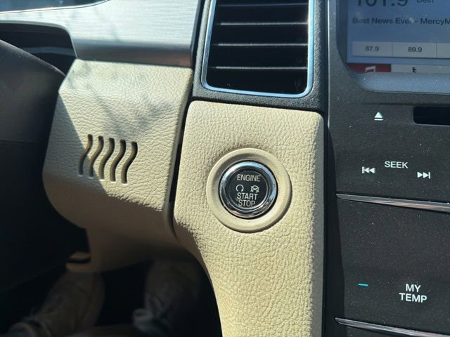 Used 2018 Ford Taurus SEL w/ Equipment Group 201A FWD image 29