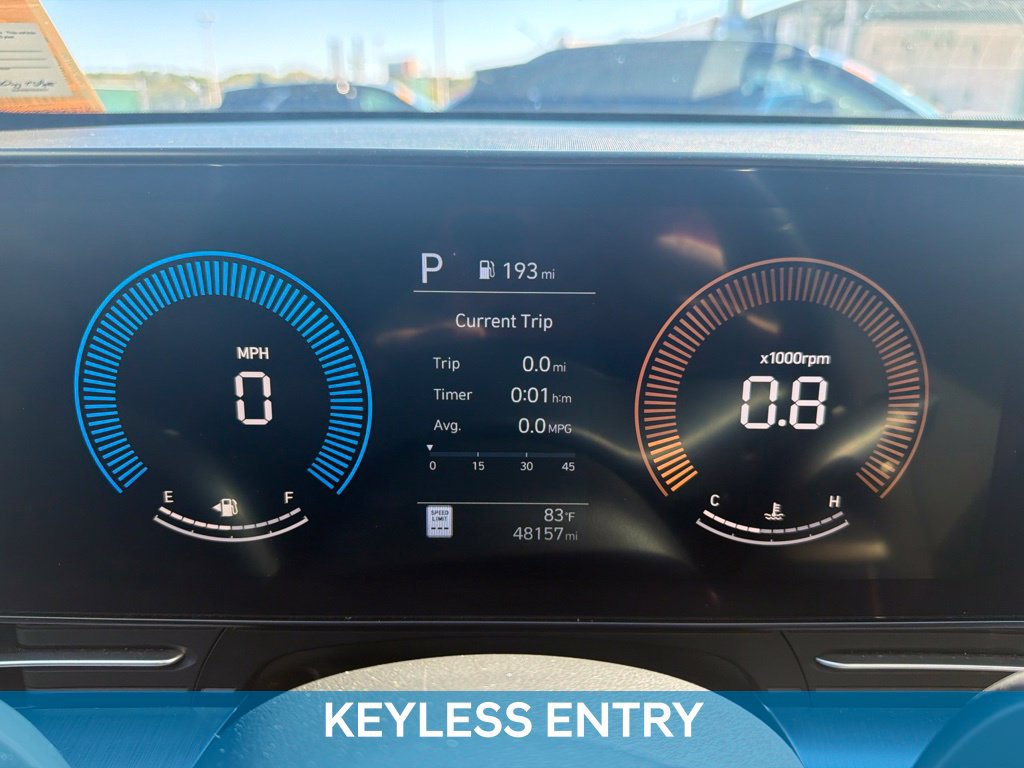 Used 2025 Hyundai Kona SEL AWD/4WD image 3