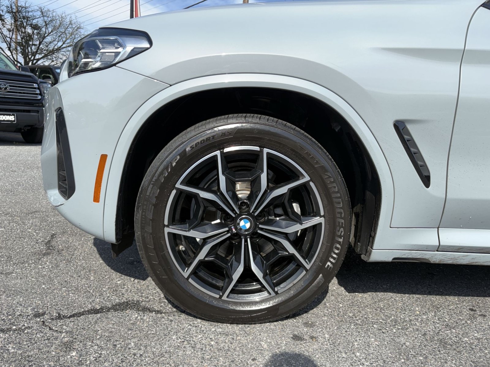Used 2024 BMW X3 xDrive30i w/ Premium Package AWD/4WD image 12