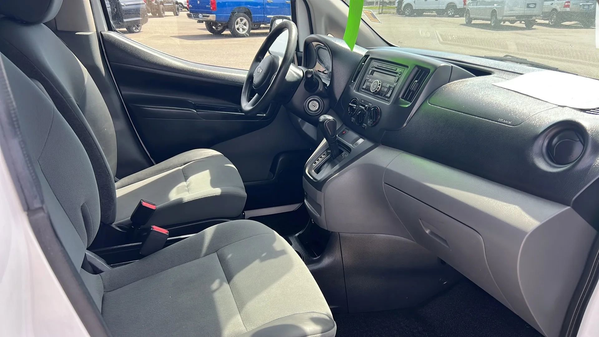 Used 2017 Chevrolet City Express LT FWD image 5