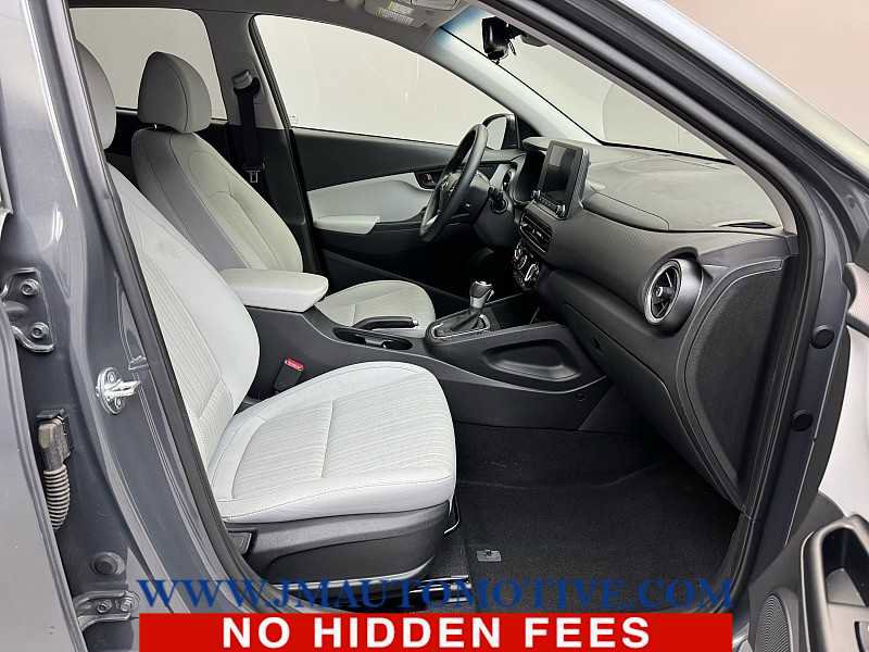 Used 2023 Hyundai Kona SEL image 19