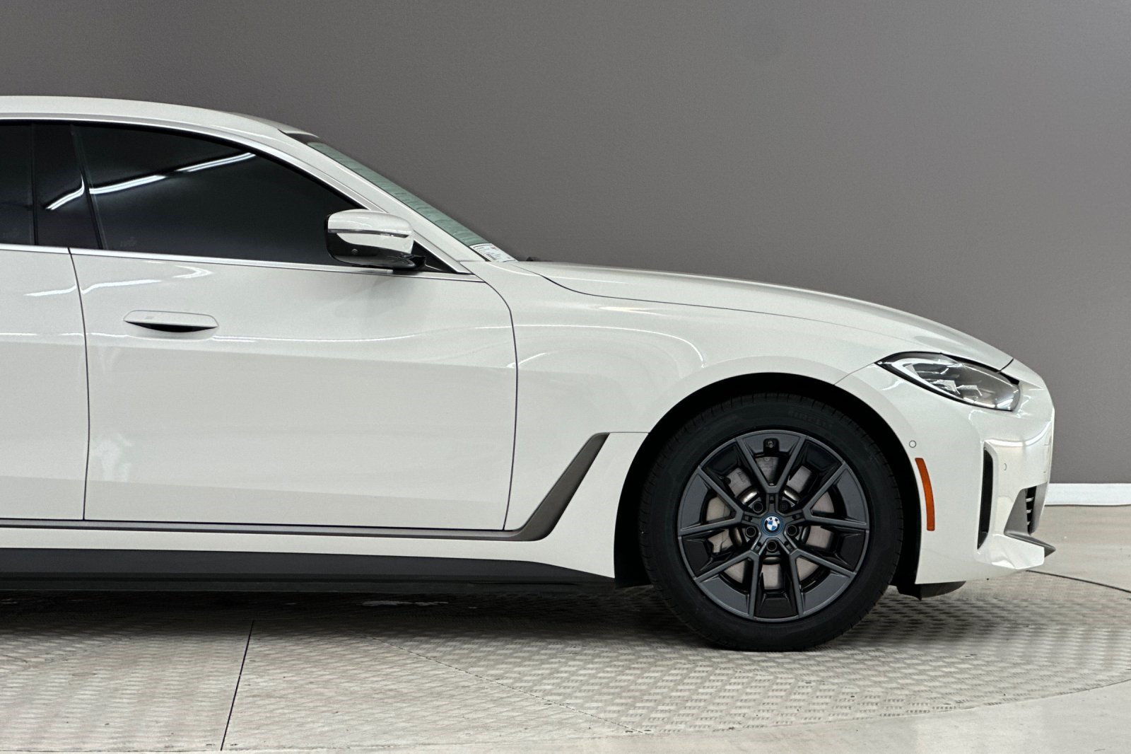 Certified 2024 BMW i4 eDrive35 w/ Premium Package RWD image 36