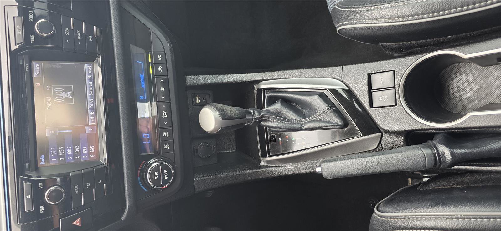 Used 2014 Toyota Corolla S FWD image 16