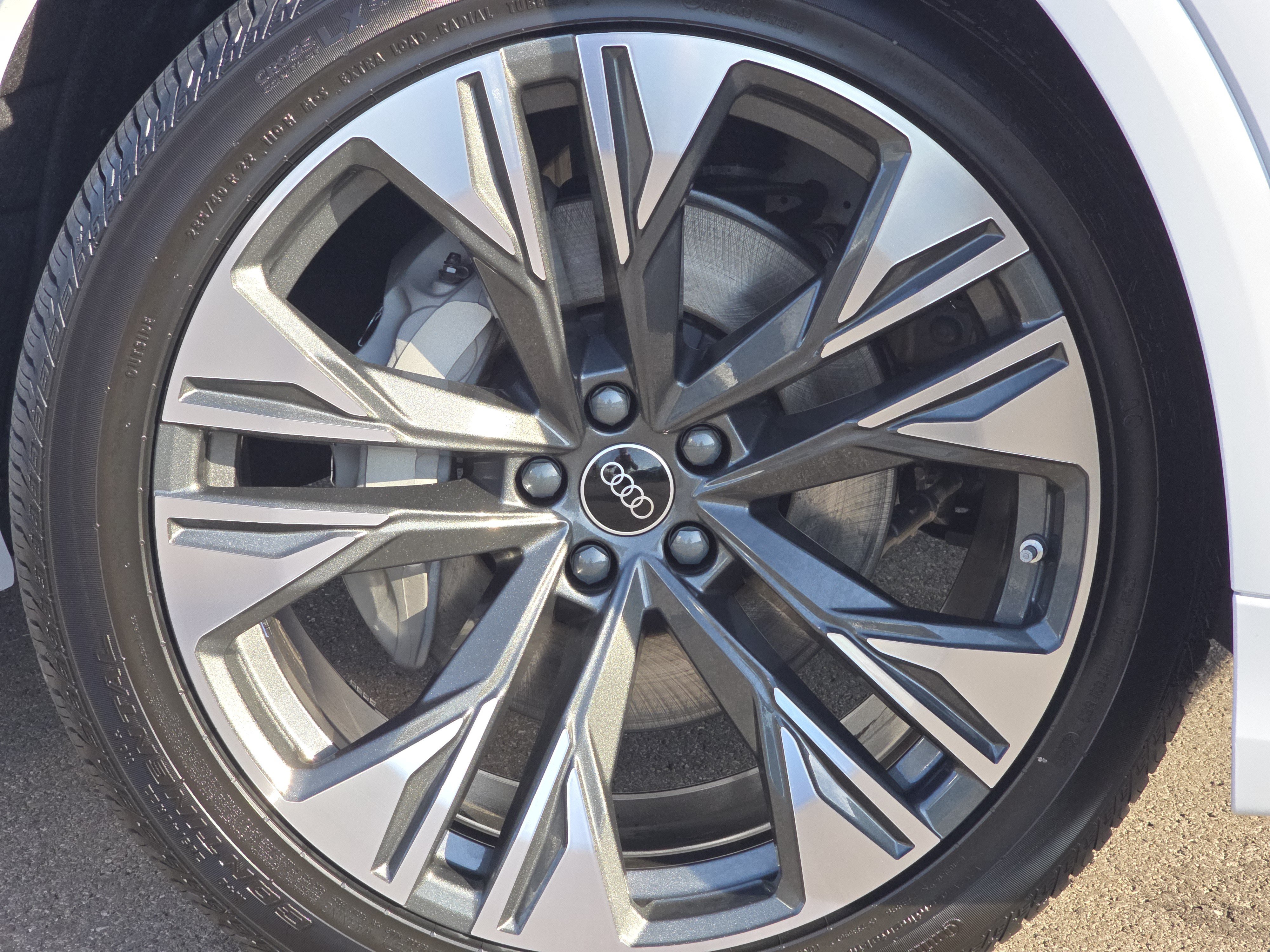 New 2027 Audi Q8 Premium Plus AWD/4WD image 15