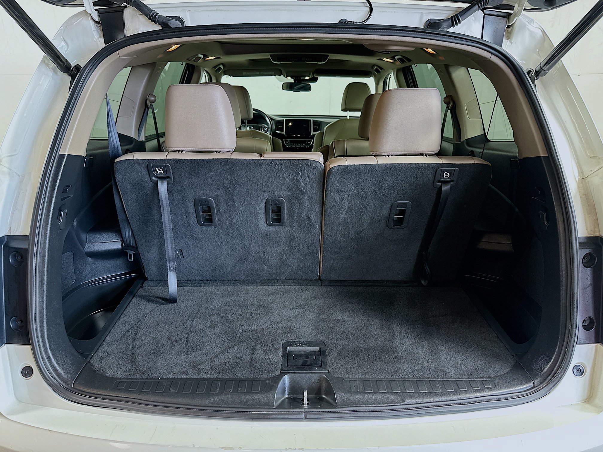 Used 2016 Honda Pilot Elite image 27