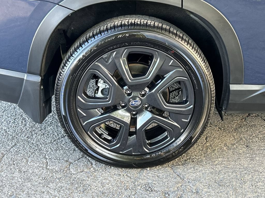 Certified 2025 Subaru Ascent Bronze Edition w/ Onyx Package AWD/4WD image 12