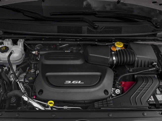 Used 2018 Chrysler Pacifica L image 9