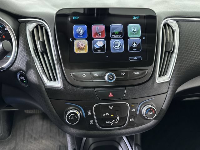 Used 2018 Chevrolet Malibu LT FWD image 14