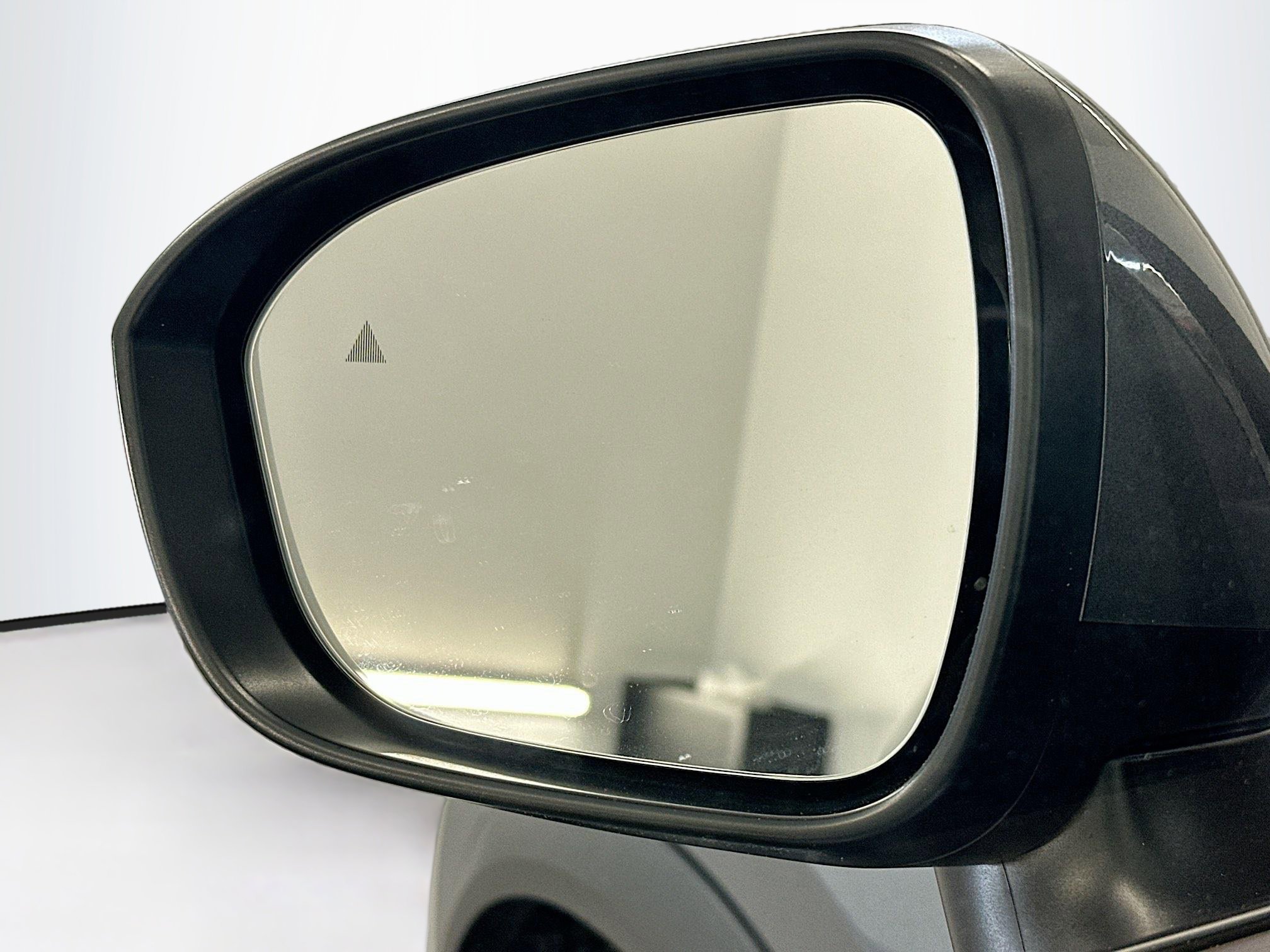 Used 2023 Nissan Rogue SV w/ SV Premium Package image 16