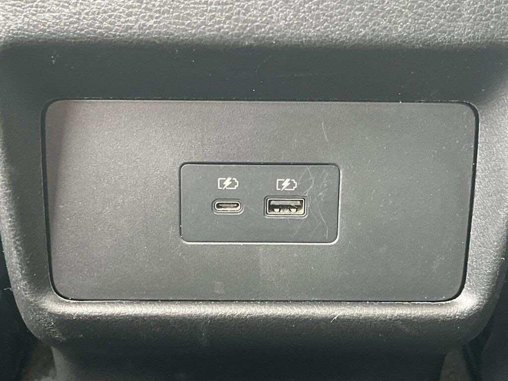 Used 2023 Nissan Rogue SV image 17