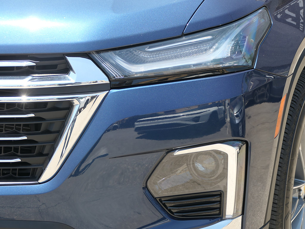 Used 2022 Chevrolet Traverse LT w/ LPO, Cargo Package FWD image 9