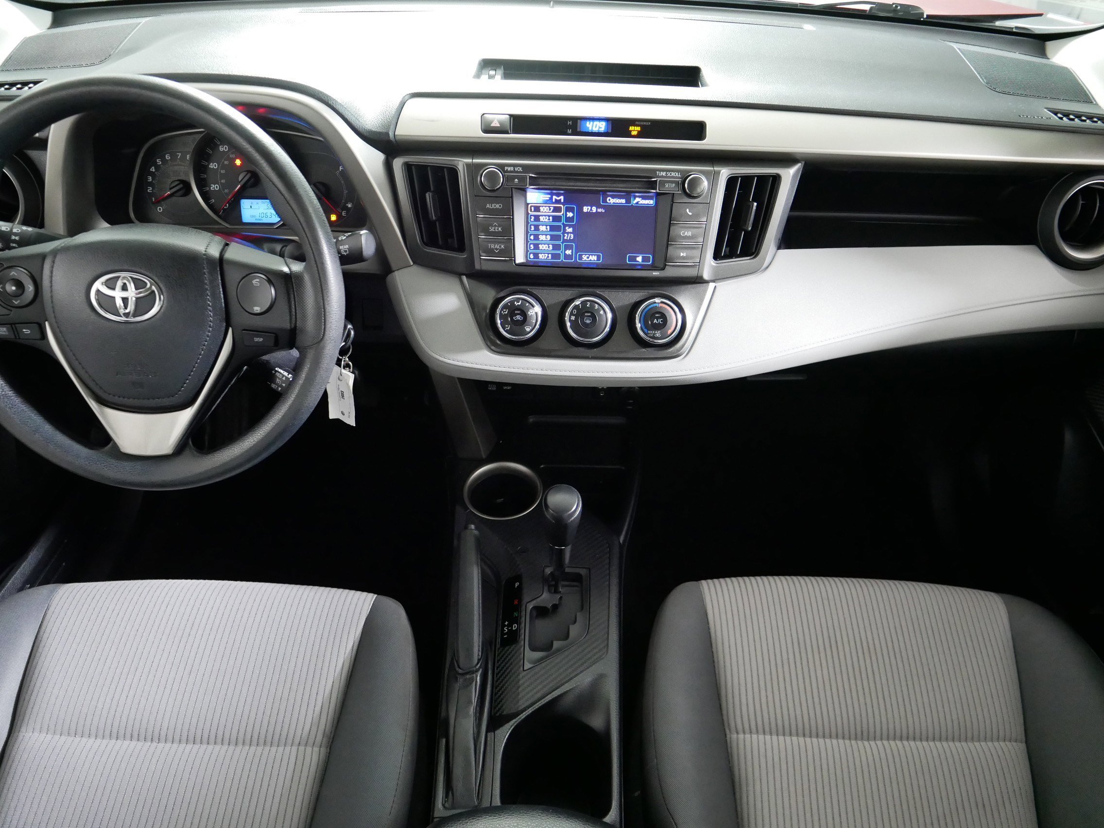 Used 2013 Toyota RAV4 LE AWD/4WD image 10
