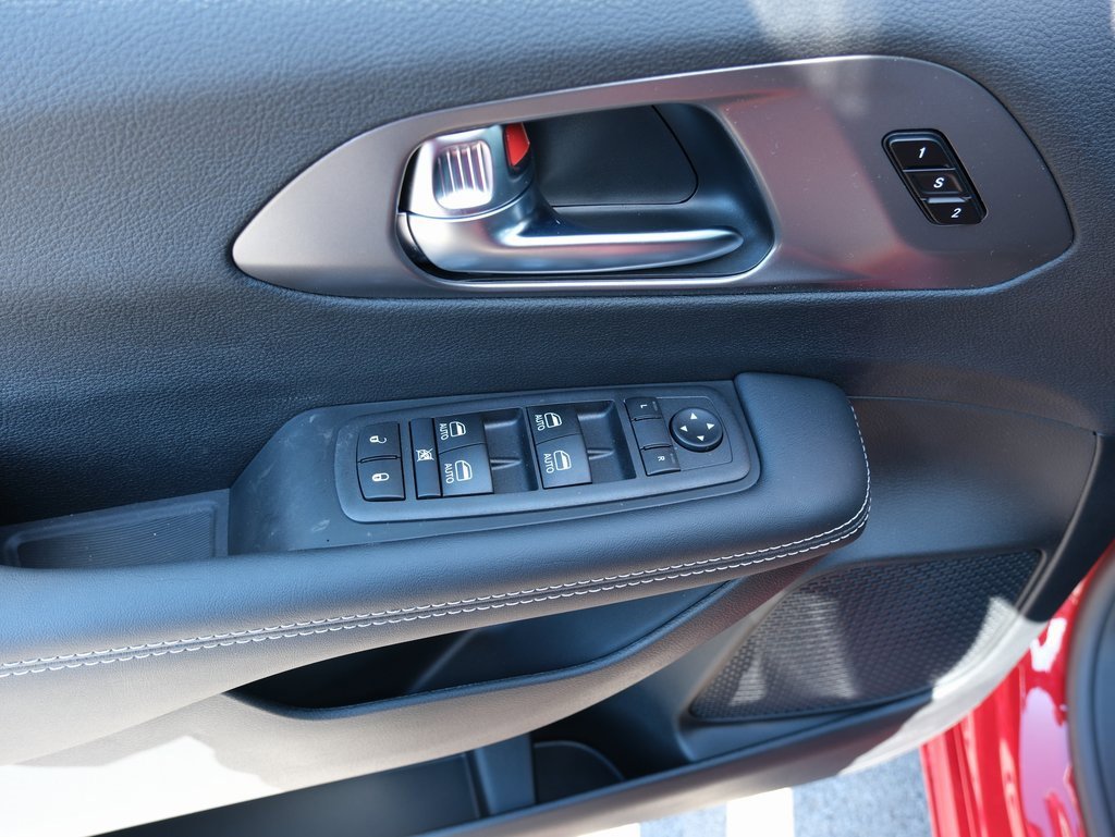 New 2026 Chrysler Pacifica Select image 26