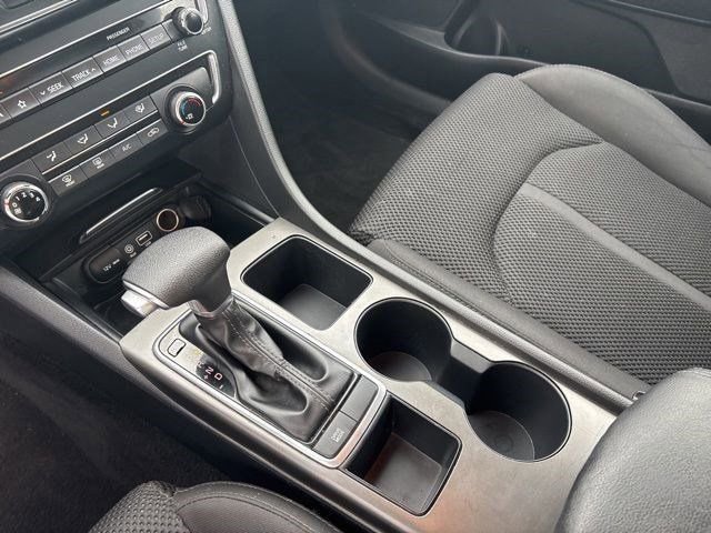 Used 2019 Kia Optima LX image 25