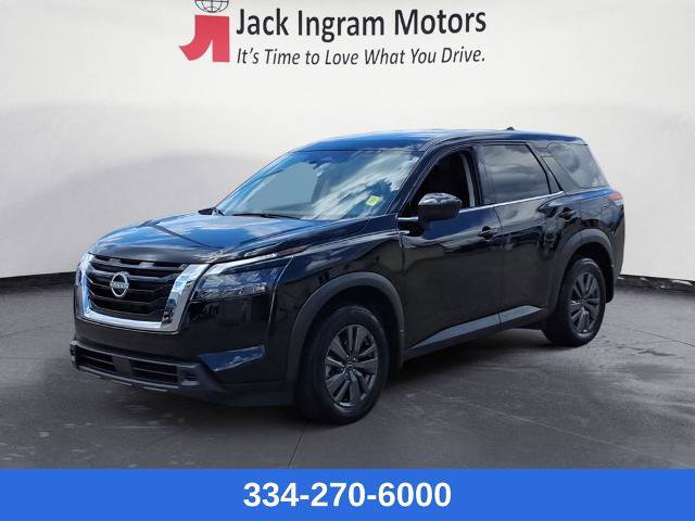 Certified 2025 Nissan Pathfinder S