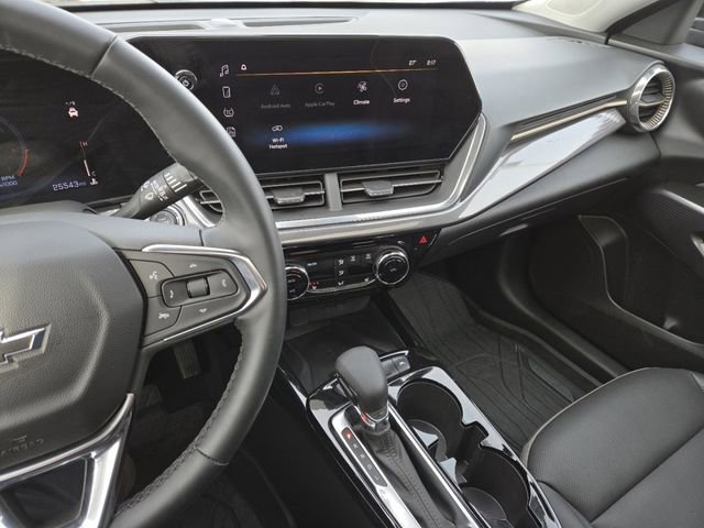 Used 2024 Chevrolet Trax ACTIV w/ Sunroof Package image 37