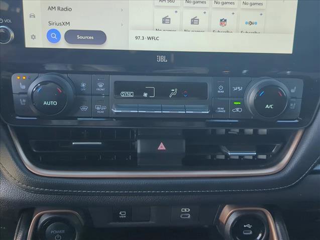 Used 2025 Toyota Grand Highlander AWD Hybrid image 17