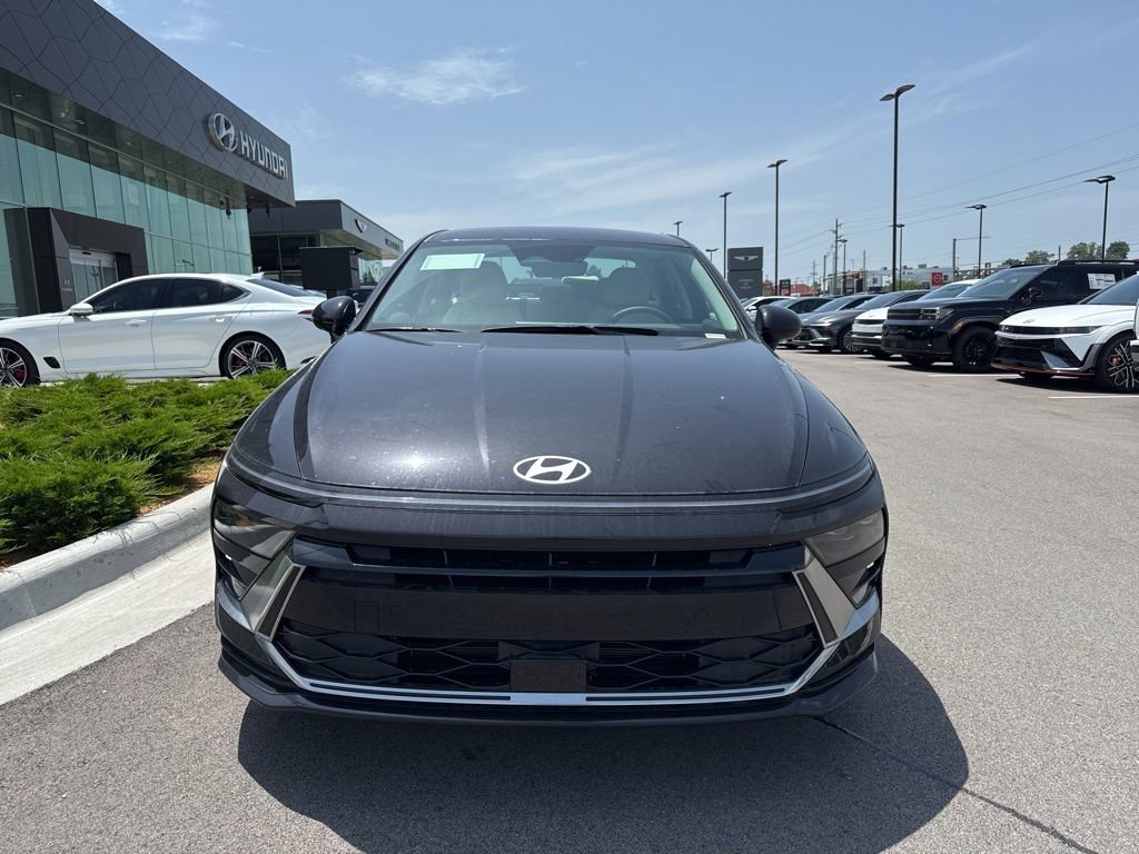 New 2025 Hyundai Sonata SEL image 2