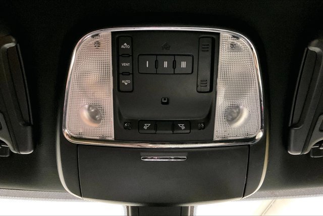 Used 2022 Dodge Charger R/T w/ Plus Group RWD image 35