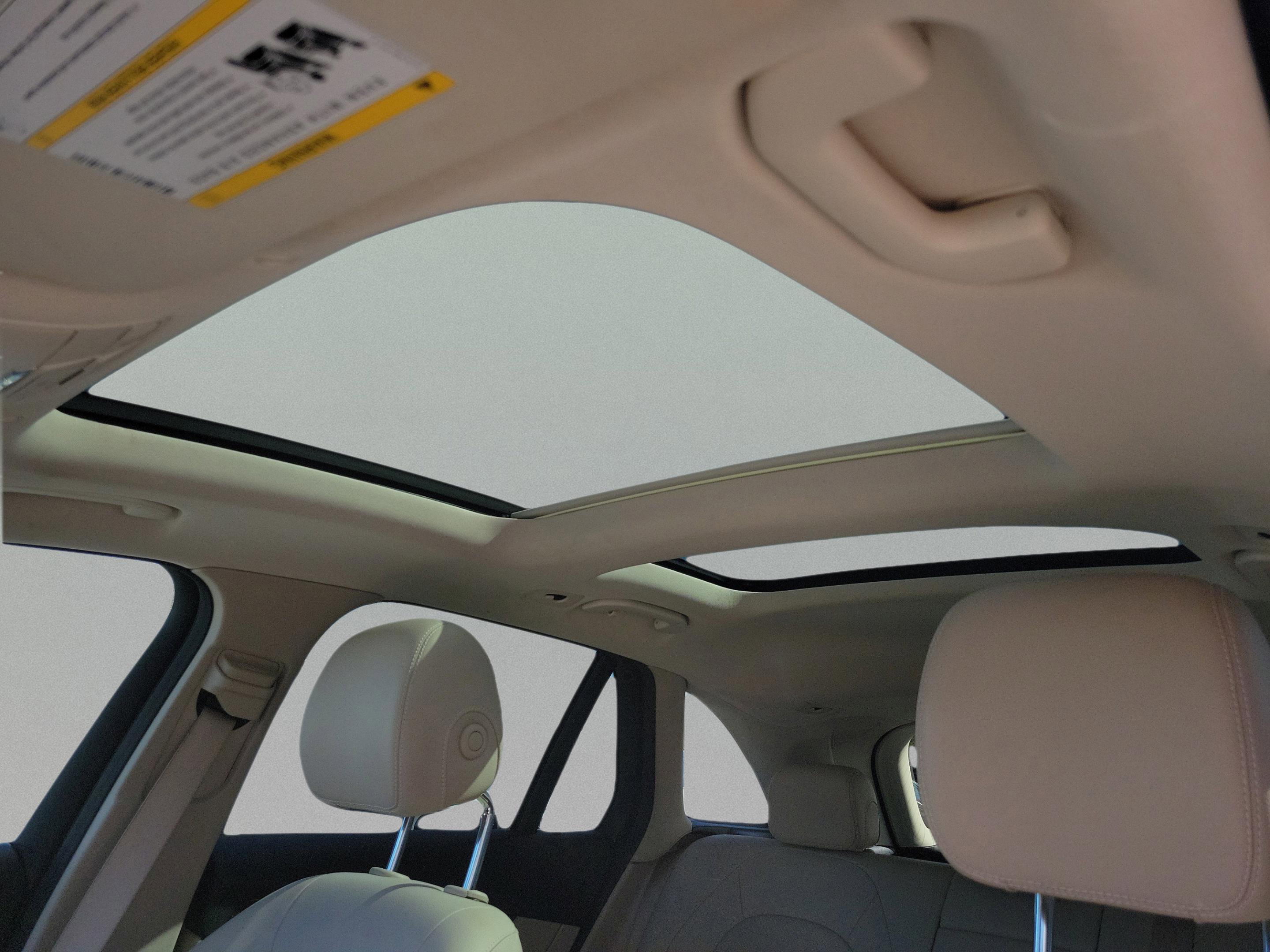 Certified 2022 Mercedes-Benz GLC 300 image 27