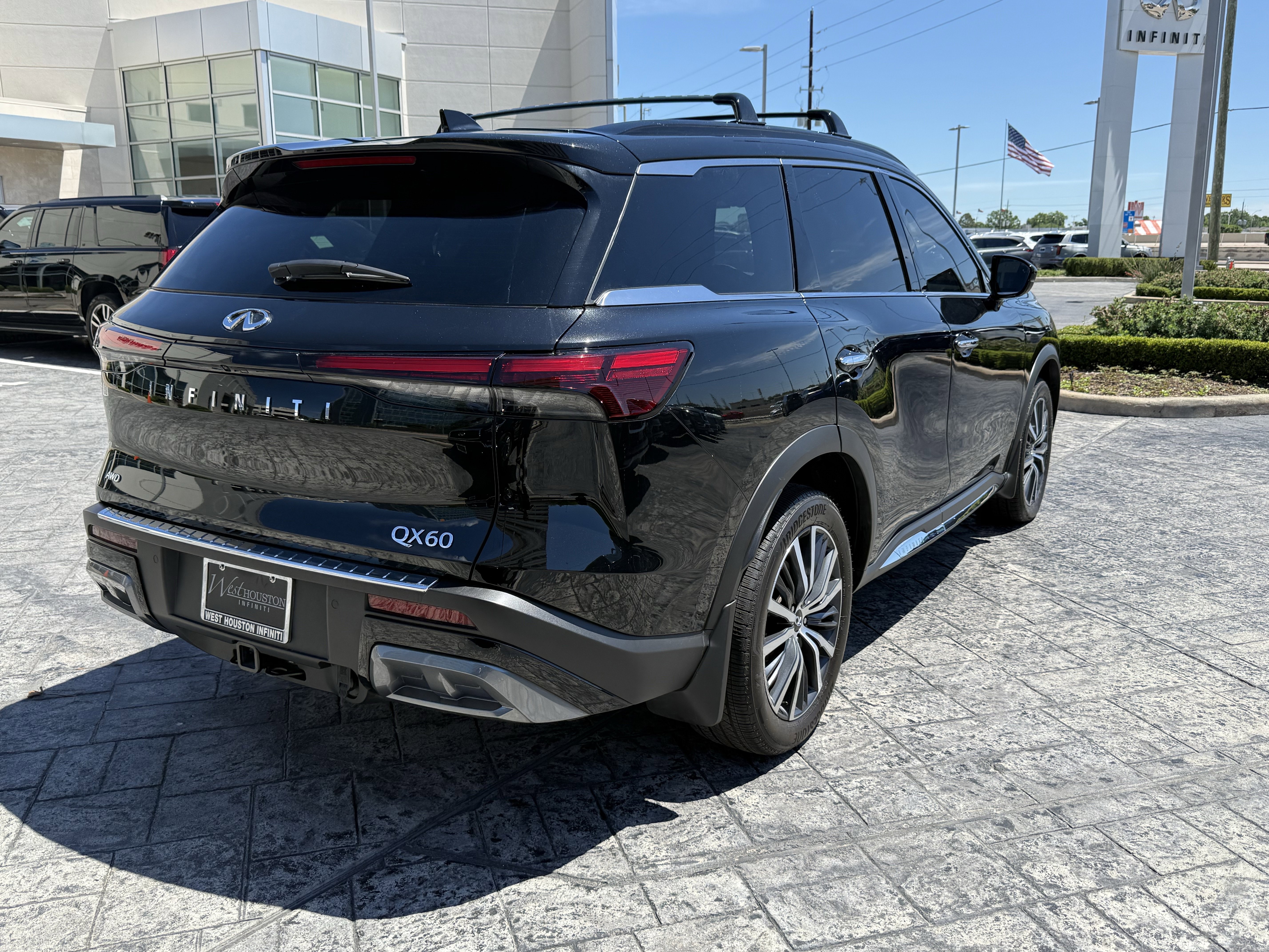 Certified 2025 INFINITI QX60 Autograph w/ Cargo Package AWD/4WD image 7
