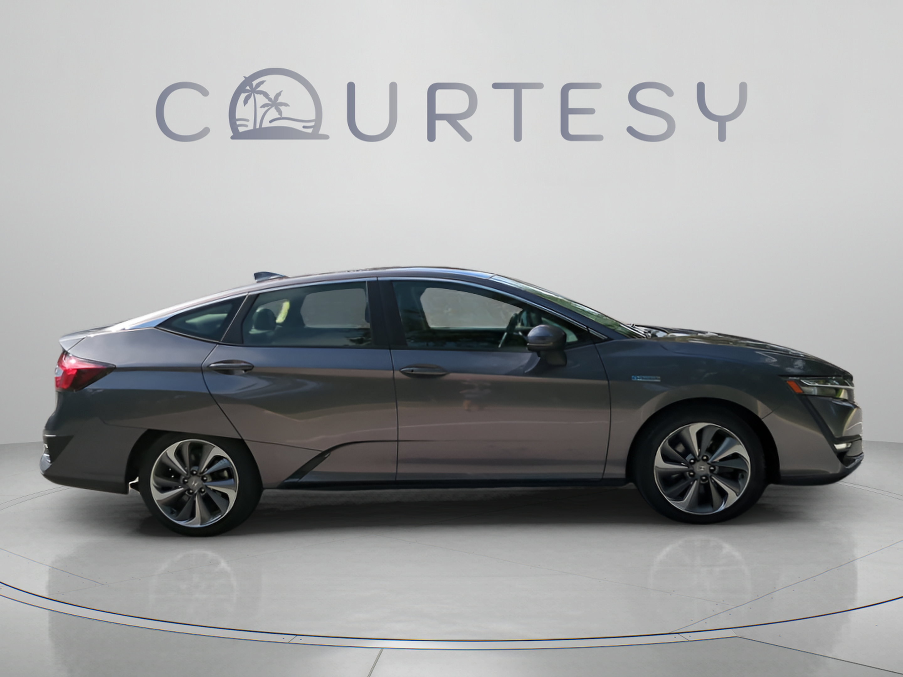 Certified 2018 Honda Clarity Touring image 8