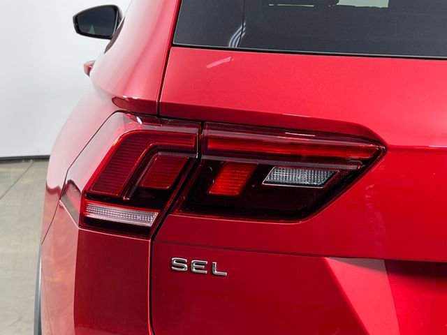 Used 2024 Volkswagen Tiguan SEL R-Line image 47