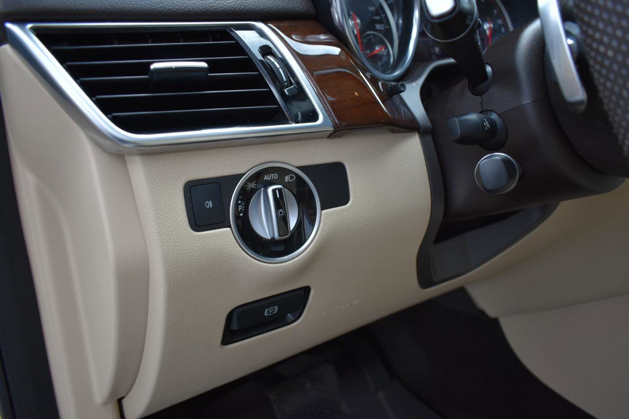 Used 2018 Mercedes-Benz GLS 450 4MATIC w/ Premium Package image 48