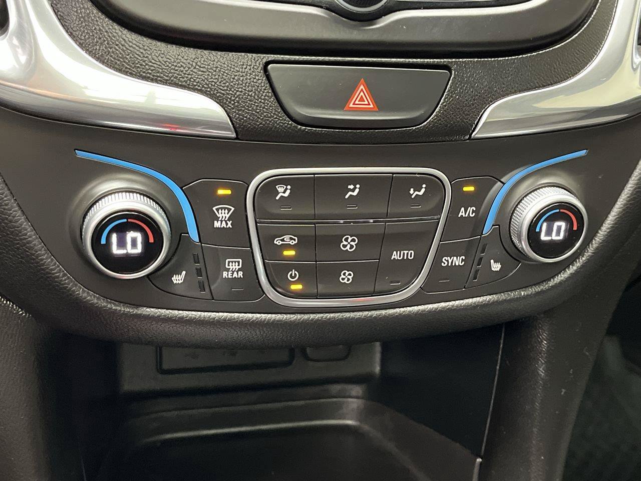 Certified 2020 Chevrolet Equinox LT AWD/4WD image 26