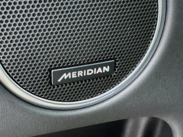 Used 2025 Land Rover Discovery Sport S image 20